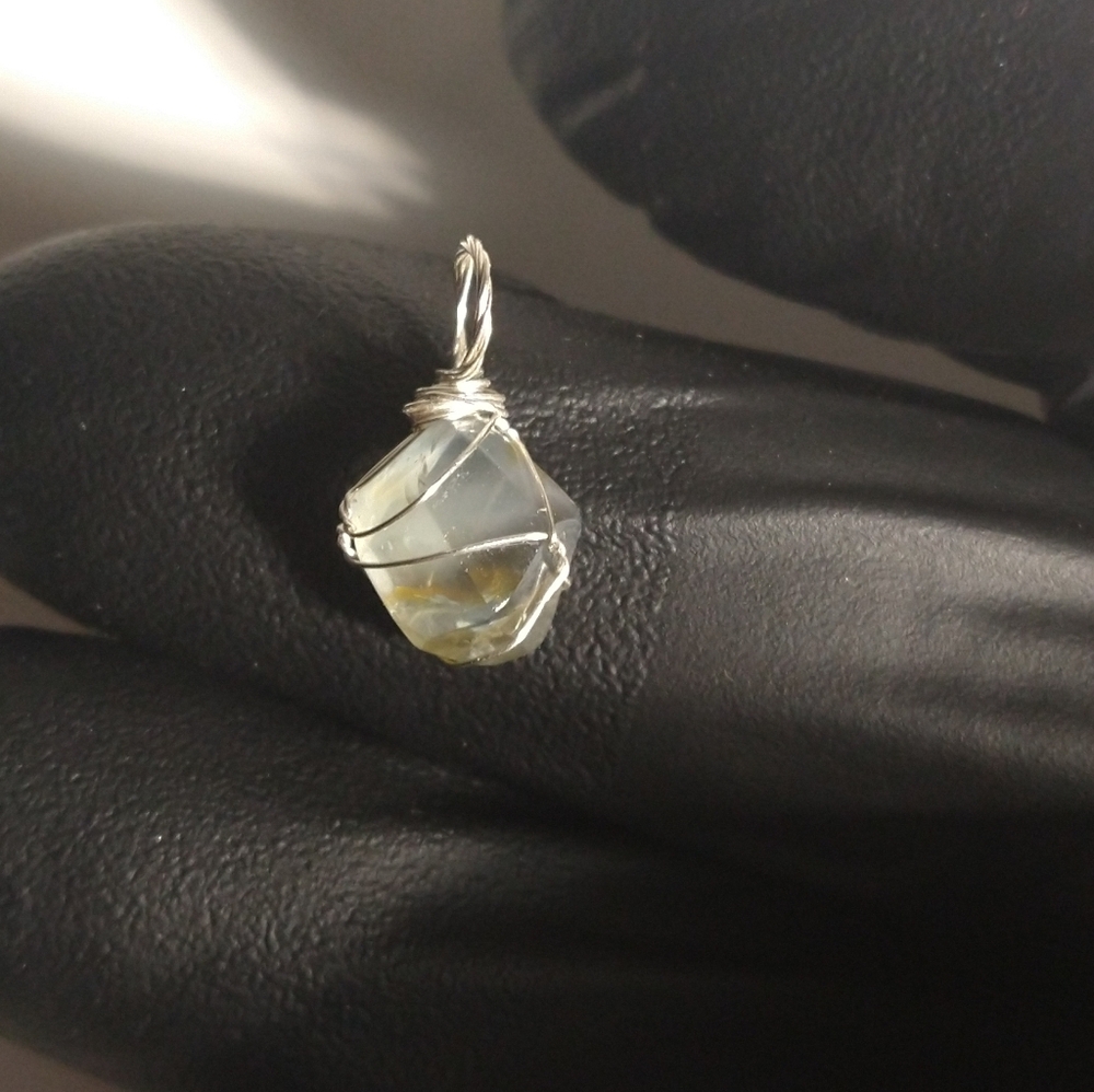 Gorgeous Untreated Montana Steel Blue Sapphire Pendant Silk Flash Silver 4.25 ct